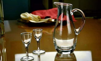 長期適量喝白酒，三個悄然變化可能找上你